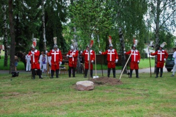 Všestary 650 let-12.6.2010 sázení lípy9